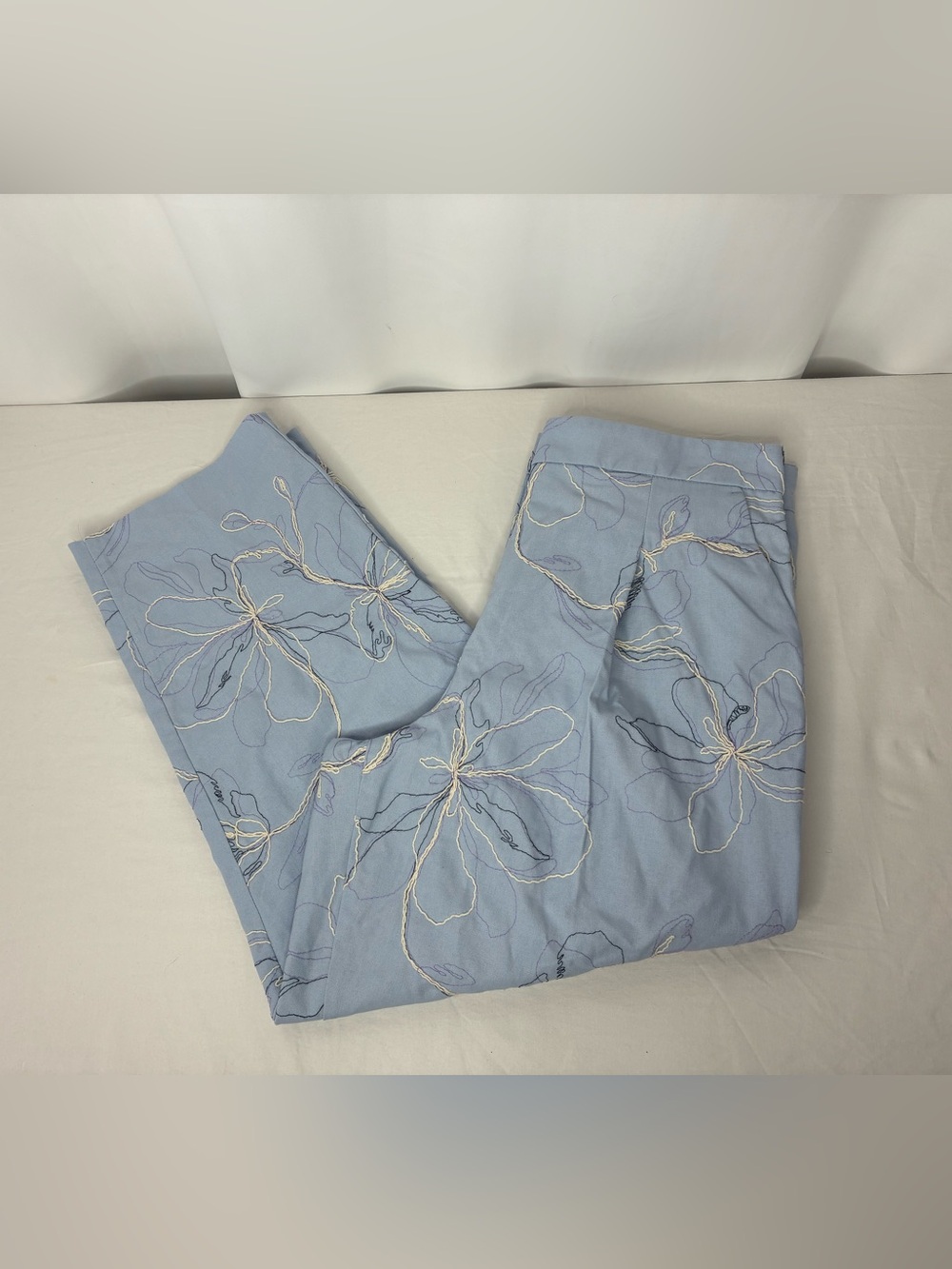Zara blue floral embroidered cropped pants summer casual L